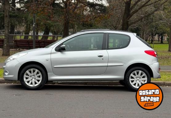 Autos - Peugeot 207 2012 Nafta 92000Km - En Venta