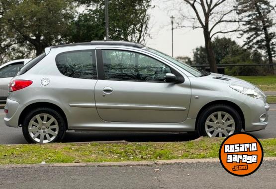 Autos - Peugeot 207 2012 Nafta 92000Km - En Venta