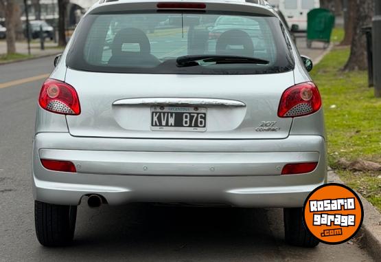 Autos - Peugeot 207 2012 Nafta 92000Km - En Venta