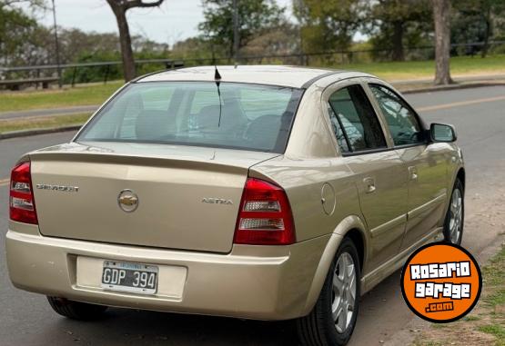 Autos - Chevrolet Astra 2008 Nafta 178000Km - En Venta