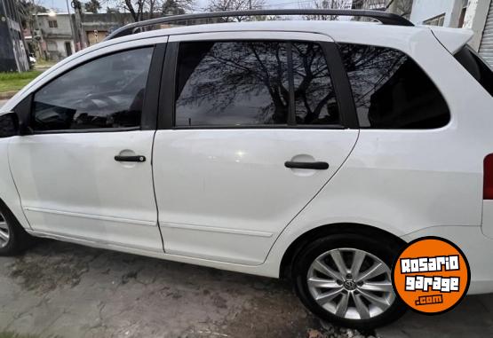 Autos - Volkswagen Suran 2011 GNC 240000Km - En Venta