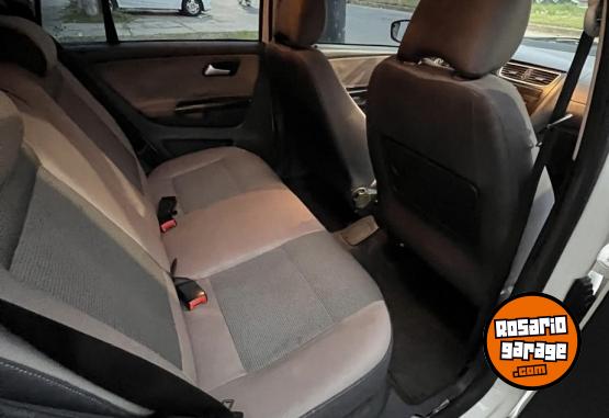 Autos - Volkswagen Suran 2011 GNC 240000Km - En Venta
