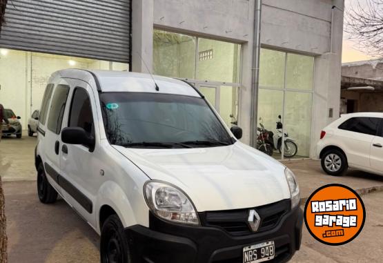 Utilitarios - Renault Kangoo 2014 GNC 185000Km - En Venta