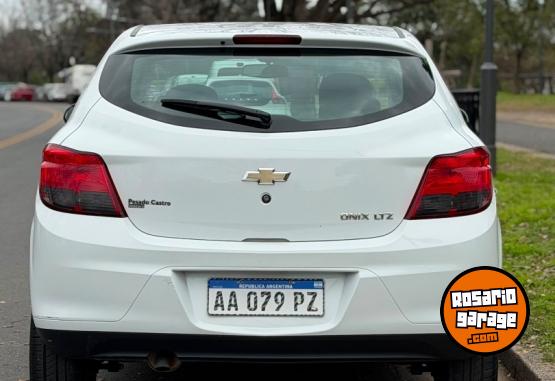 Autos - Chevrolet Onix 2016 Nafta 86000Km - En Venta