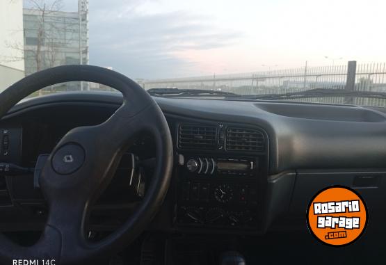 Autos - Renault 19 /1.6 1994 Nafta 230000Km - En Venta