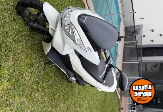 Motos - Honda Pcx 2017 Nafta 14900Km - En Venta