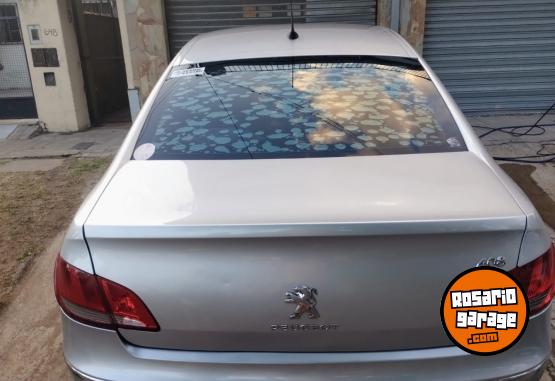 Autos - Peugeot 408 alluve+nav 2011 Diesel 180000Km - En Venta