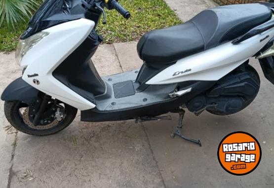 Motos - Zanella Cruiser 2023 Nafta 12000Km - En Venta
