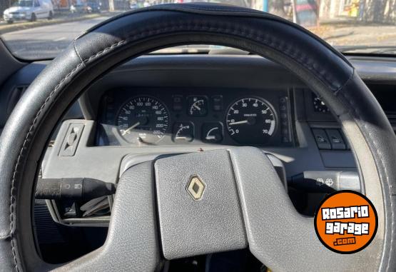 Autos - Renault clio 1996 Nafta 199999Km - En Venta