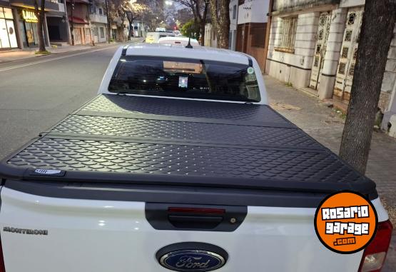 Camionetas - Ford RANGER XL 2023 Diesel 30000Km - En Venta
