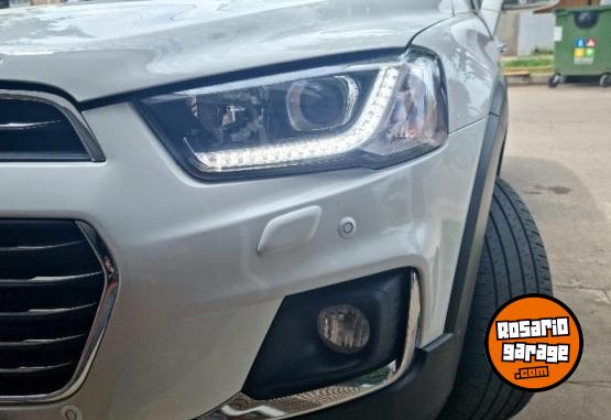 Camionetas - Chevrolet Captiva 2017 Diesel 164000Km - En Venta