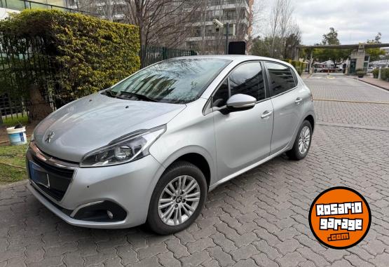 Autos - Peugeot 208 Allure 2018 Nafta 160000Km - En Venta