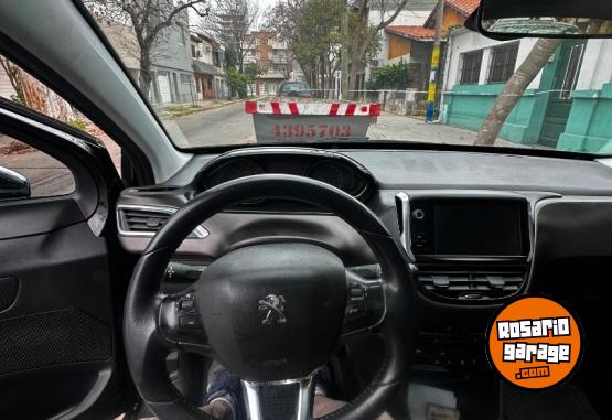 Autos - Peugeot 2008 2016 Nafta 120000Km - En Venta