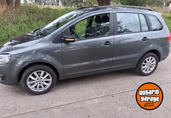 Autos - Volkswagen Suran / trendline 2014 Nafta 23000Km - En Venta