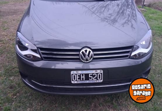 Autos - Volkswagen Suran / trendline 2014 Nafta 23000Km - En Venta