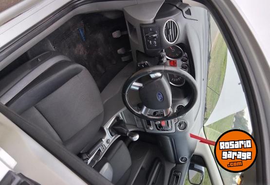 Autos - Ford Focus exe tren plus 2009 GNC 216000Km - En Venta
