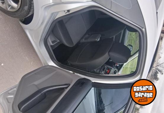 Autos - Ford Focus exe tren plus 2009 GNC 216000Km - En Venta