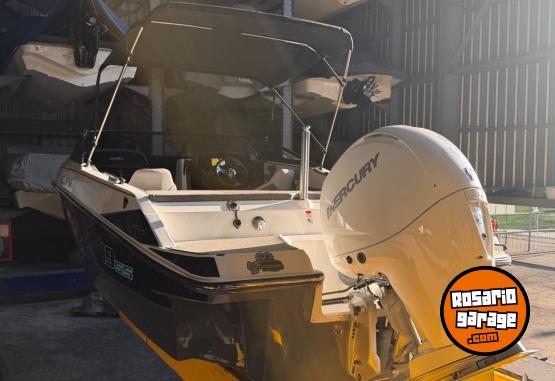 Embarcaciones - Lancha Eclipse 19SS con mercury 150 thp blanco tablero digital - En Venta