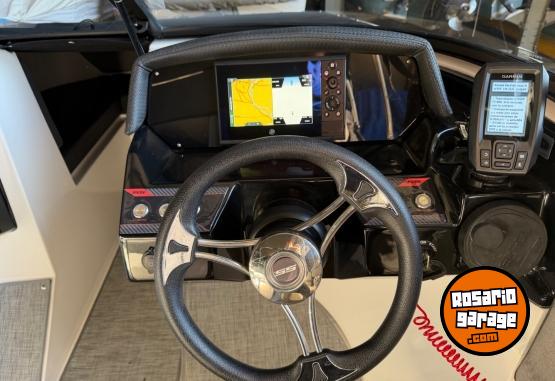 Embarcaciones - Lancha Eclipse 19SS con mercury 150 thp blanco tablero digital - En Venta
