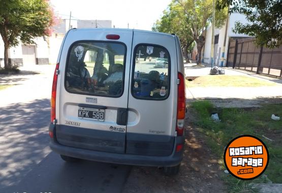 Utilitarios - Renault Kangoo 2011 GNC 149000Km - En Venta