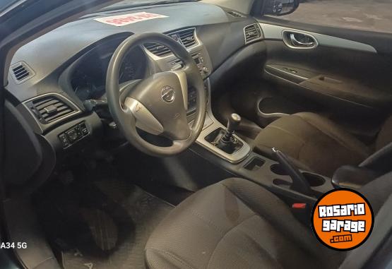 Autos - Nissan Sentra 2015 Nafta 130000Km - En Venta