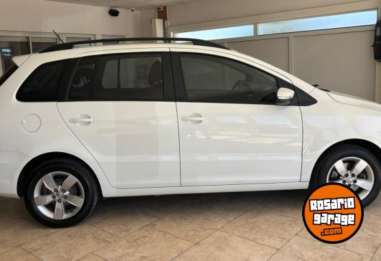 Autos - Volkswagen SURAN TRENDLINE 2017 GNC 115085Km - En Venta