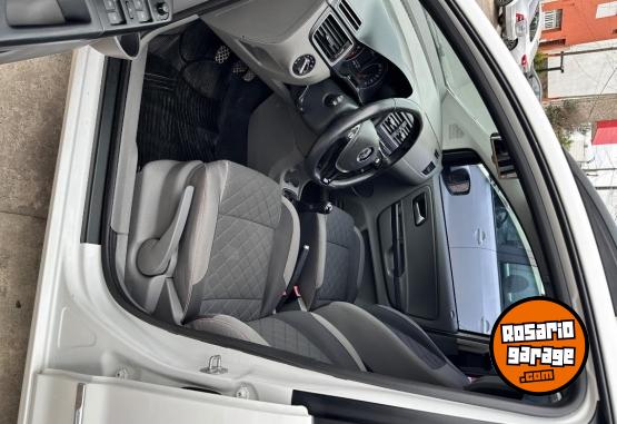 Autos - Volkswagen Suran 2016 Nafta 115000Km - En Venta