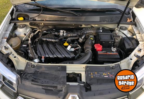 Autos - Renault Logan 2024 Nafta 90000Km - En Venta