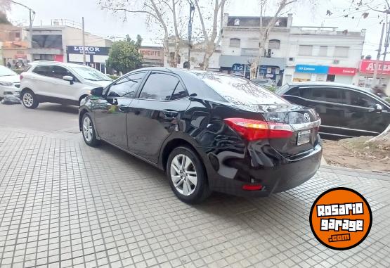 Autos - Toyota Corolla NO vento cruze 2014 Nafta 150000Km - En Venta