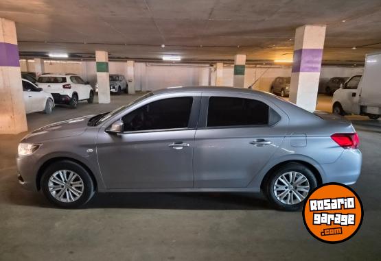 Autos - Peugeot 301 2018 GNC 120000Km - En Venta