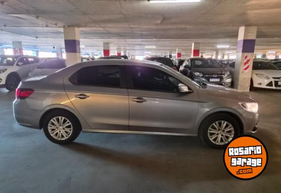Autos - Peugeot 301 2018 GNC 120000Km - En Venta