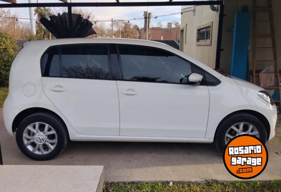 Autos - Volkswagen Up! 2015 Nafta 64000Km - En Venta