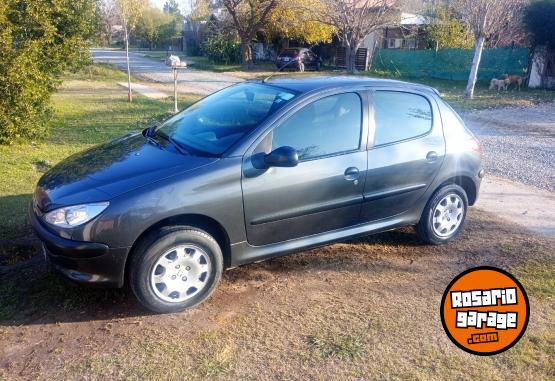 Autos - Peugeot 206 2011 Nafta 206000Km - En Venta