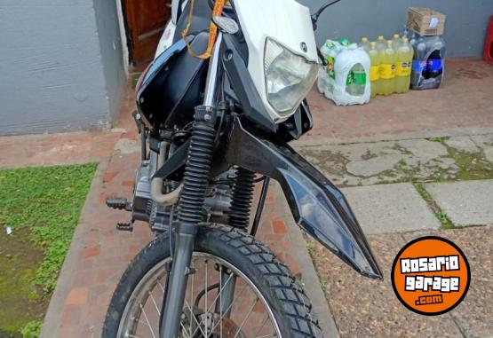 Motos - Motomel Skua 2016 Nafta 222Km - En Venta