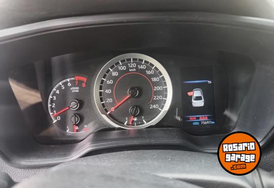 Autos - Toyota Corolla XLI 2021 Nafta 70000Km - En Venta