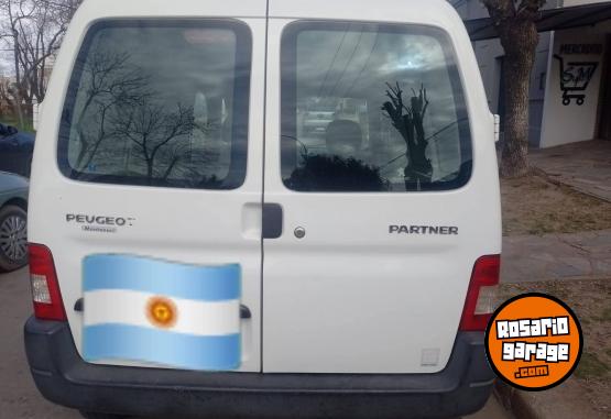 Utilitarios - Peugeot PARNET PRESENCE 2015 Nafta 140000Km - En Venta