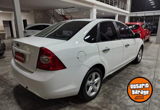 Autos - Ford Focus 2014 GNC 144300Km - En Venta