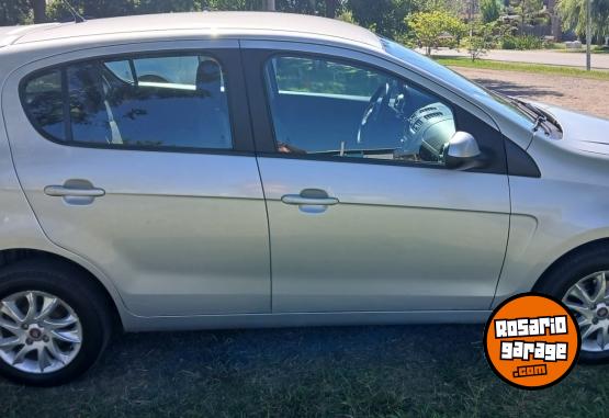 Autos - Fiat Palio Atracctive 2017 Nafta 126500Km - En Venta