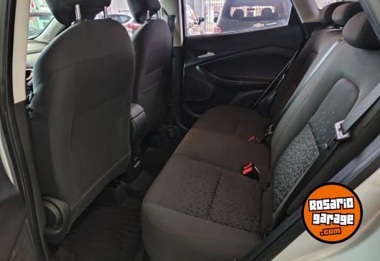 Autos - Chevrolet tracker 2021 Nafta 84900Km - En Venta