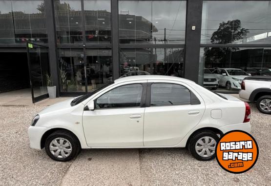 Autos - Toyota ETIOS 1.5 XS 4P 2015 Nafta - En Venta