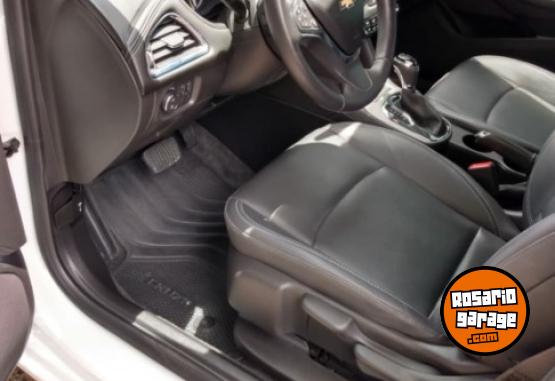 Autos - Chevrolet Cruze LT 2023 Nafta 75000Km - En Venta