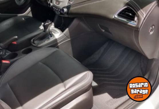 Autos - Chevrolet Cruze LT 2023 Nafta 75000Km - En Venta