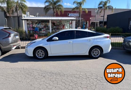 Autos - Toyota Prius 2018 Electrico / Hibrido 177000Km - En Venta