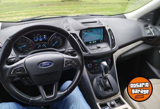 Autos - Ford Kuga Titanium AWD/4x4 2018 Nafta 116000Km - En Venta