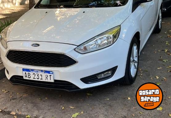 Autos - Ford Focus 3 versi�n S 2017 Nafta 100000Km - En Venta
