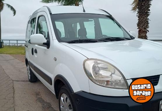 Utilitarios - Renault Kangoo 2013 Nafta 111111Km - En Venta