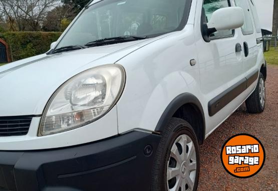 Utilitarios - Renault Kangoo 2013 Nafta 111111Km - En Venta