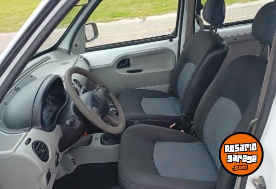 Utilitarios - Renault Kangoo 2013 Nafta 111111Km - En Venta