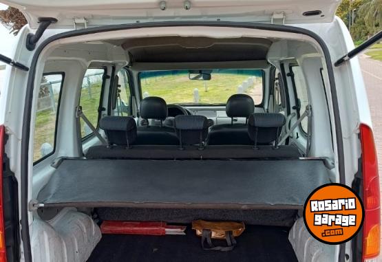 Utilitarios - Renault Kangoo 2013 Nafta 111111Km - En Venta