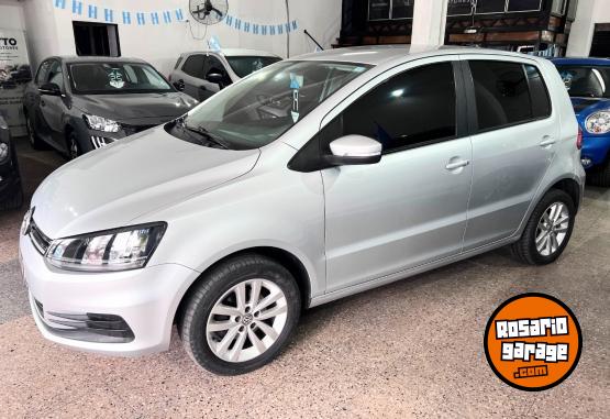 Autos - Volkswagen Fox connect 2019 Nafta 80400Km - En Venta